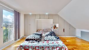 Photo 55- click for photo gallery